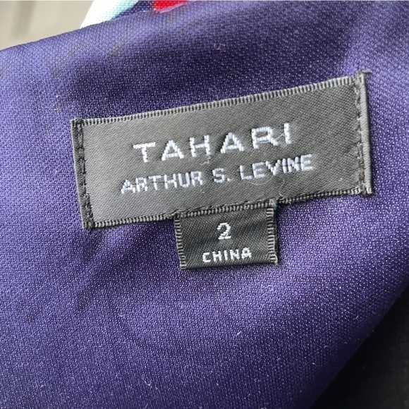 TAHARI Blue and Floral Print Shift Sheath Dress size 2 - Picture 5 of 10